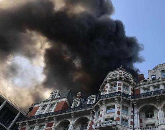 伦敦一酒店起火 悲剧真相简直太吓人了