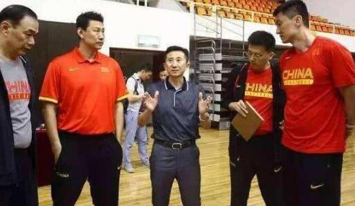 中国男篮年底合并 究竟是怎么回事？