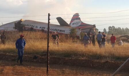 南非首都飞机坠毁 究竟是怎么回事？