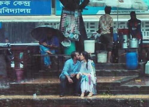 亲吻照触怒孟加拉 为什么被触怒？