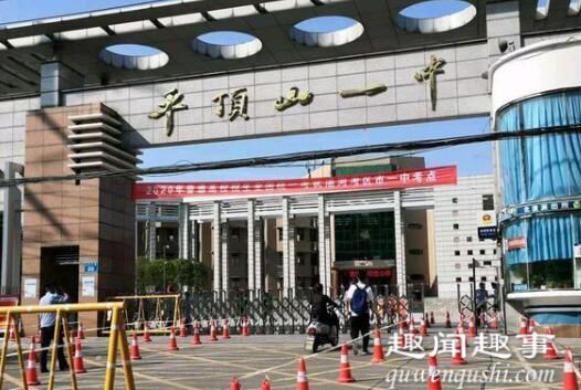 女生高考时突然站起撕毁2名考生答题卡 原因曝光令人无语背后真相实在让人震惊