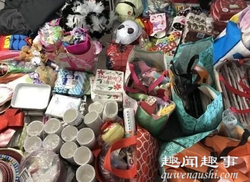 震惊!母女俩迷上半夜出门翻垃圾 4年挖出的战利品价值惊呆网友