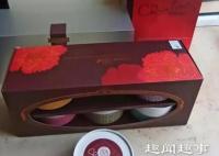 近日中秋临近,上海一老伯从家中翻出一盒10年前买的月饼,打开包装后一看全家惊呆