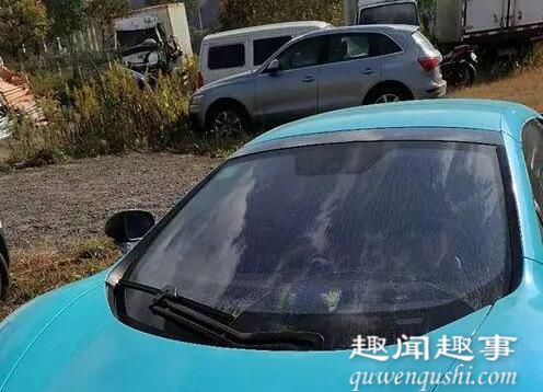 近日,浙江高速上出现一辆价值900万的豪车,交警将其拦下,一查驾驶员身份出人意料