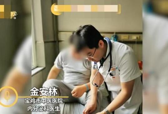 270斤小伙连喝8瓶饮料后进ICU 原因竟是这样太吓人了