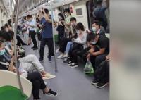 郑州市民再乘地铁后称鼻子酸酸的 实在太让人泪崩