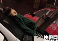 警方回复9岁男孩夜宿车顶 内幕曝光实在太让人心疼了