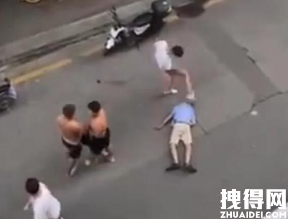 太原4男2女围殴老人 警方刑拘3人 内幕曝光简直太意外了