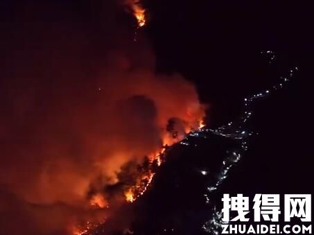 震撼航拍看重庆救援山火的人有多少 背后真相实在太感人了