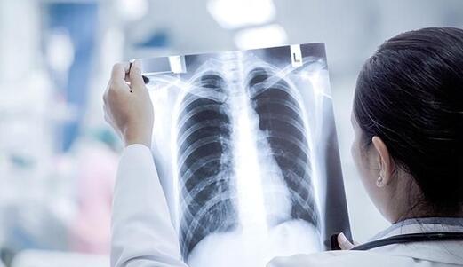 重症白肺死亡率40%以上 背后真相实在让人惊愕