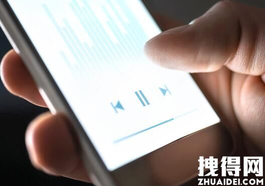 网友在南京地铁手机外放收到罚单 究竟是怎么回事？