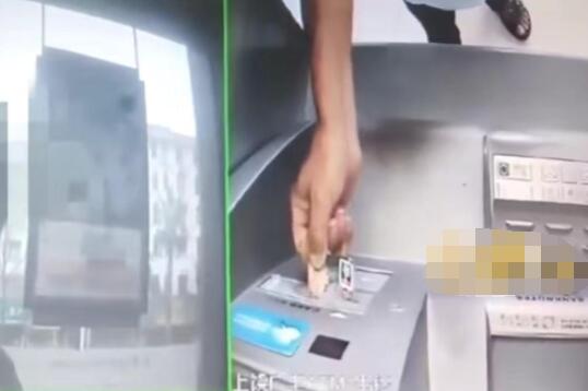 男子ATM机存冥币被行拘 背后真相实在让人惊愕