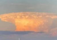 俄罗斯喀山出现“蘑菇云”吓到居民 内幕曝光简直太意外了